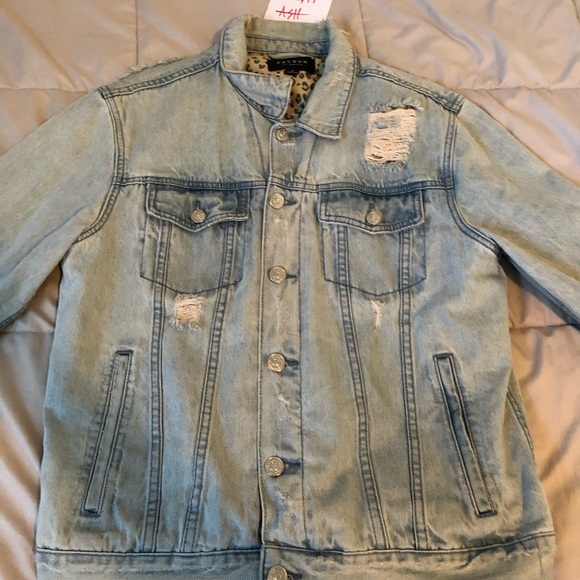 Button down denim jacket with leopard design under - Picture 1 of 5